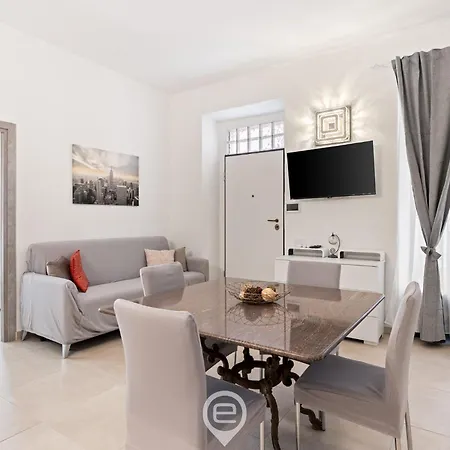 Estay - Castle Apartment *