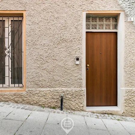 Estay - Castle Apartment *